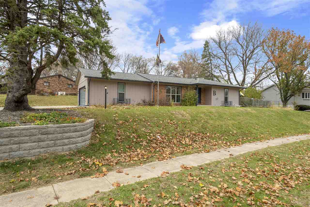 Property Photo:  1619 13th St  IA 52241 