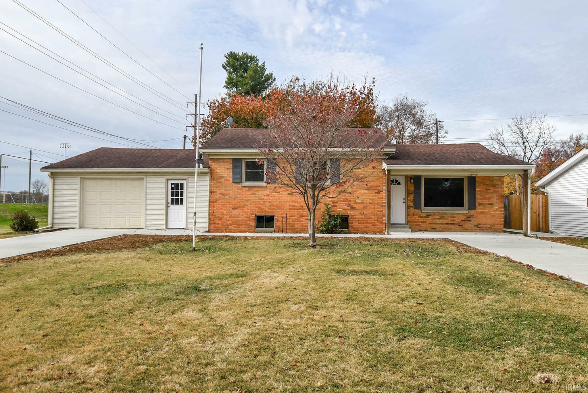 Property Photo:  1527 Brentwood Drive  IN 47715 