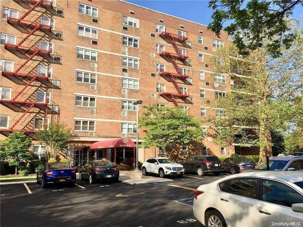 Property Photo:  151-25 88th Street 5A  NY 11414 