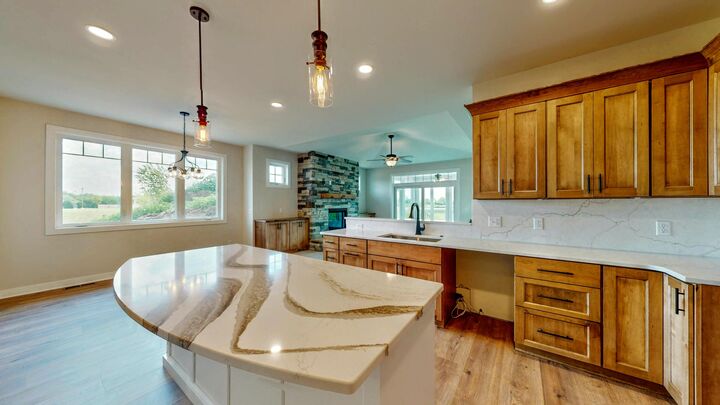 Property Photo:  722 E Reinel St  WI 53549 