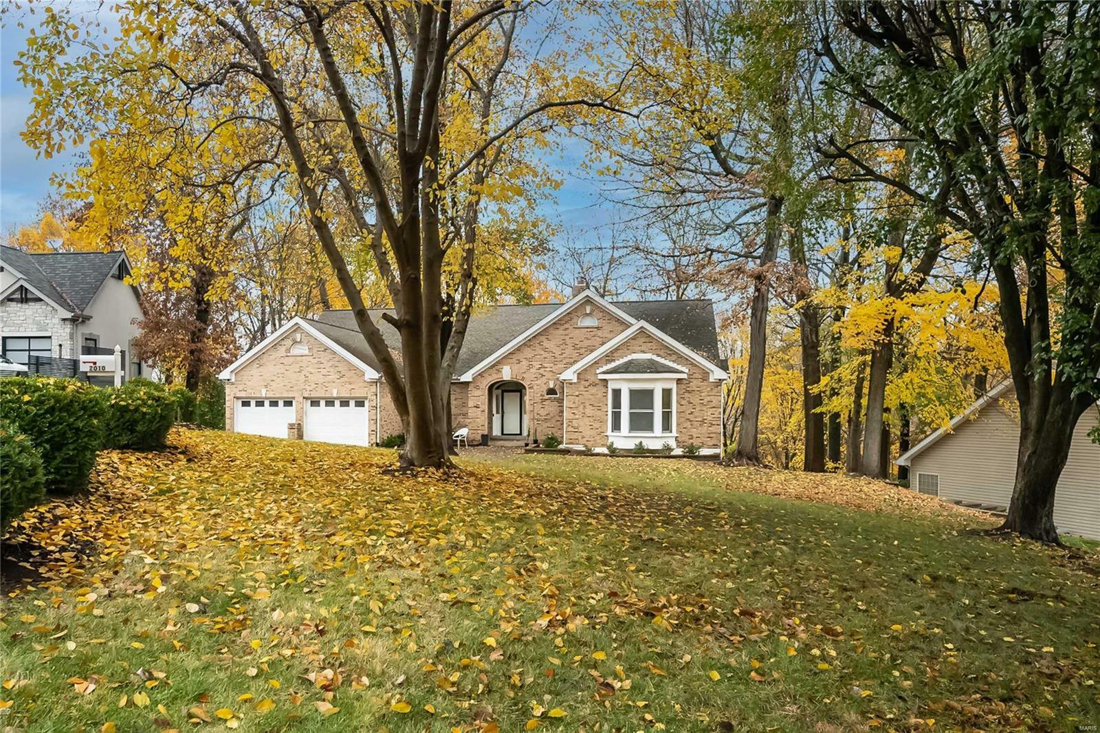 Property Photo:  2010 Burlewood Drive  MO 63146 