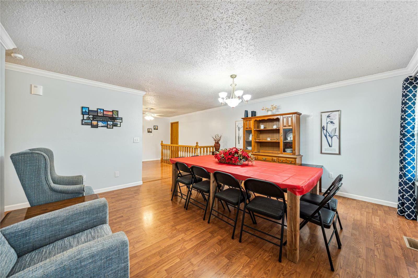 Property Photo:  405 Woodbridge Drive  MO 63303 