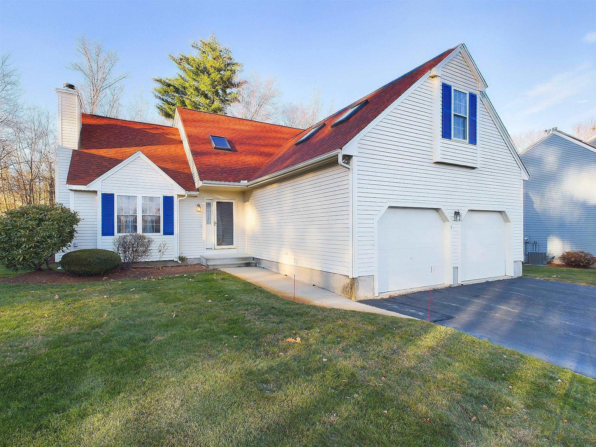 Property Photo:  7 Stockton Drive  NH 03063 