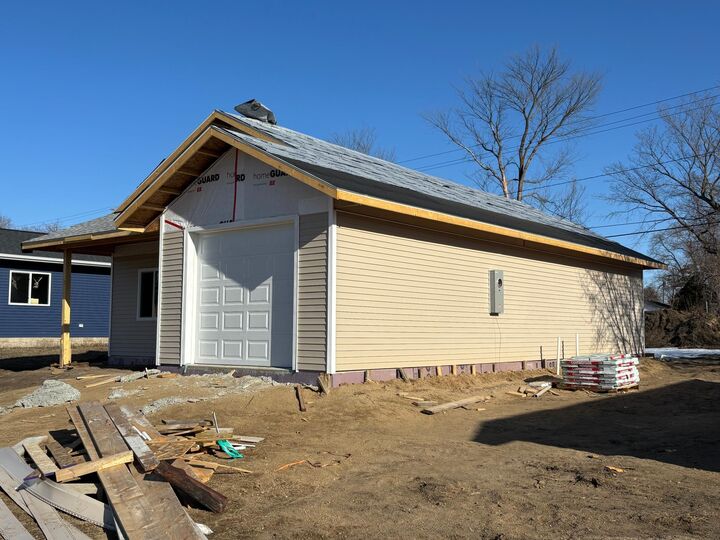 Property Photo:  121 1st St NE  MN 56633 