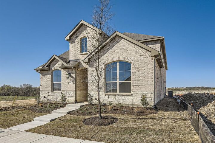 Property Photo: 6040 Davis Knoll TX 76126