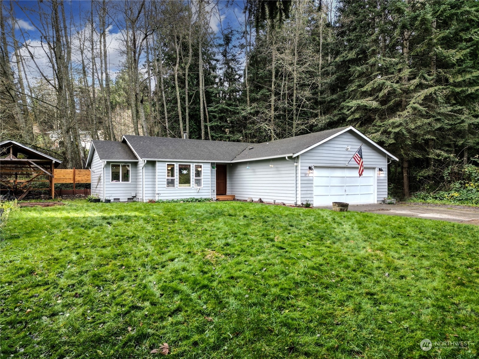 Property Photo:  896  James Way  WA 98282 