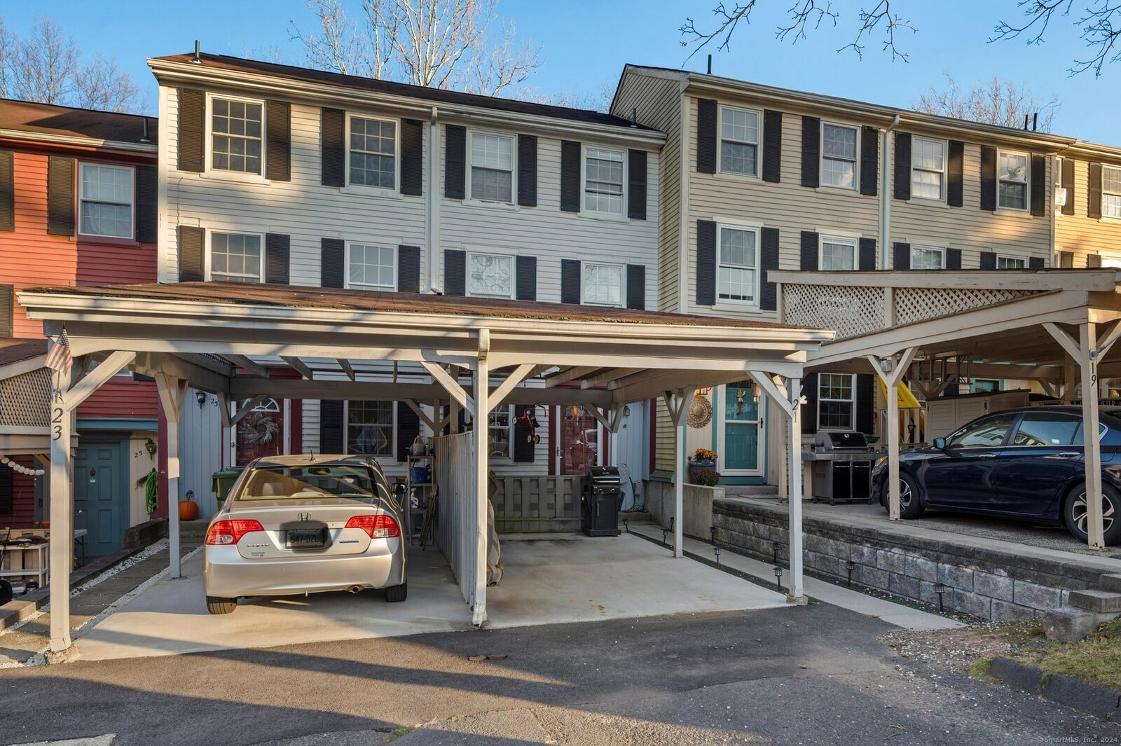 Property Photo:  21 Rising Trail Court 21  CT 06457 