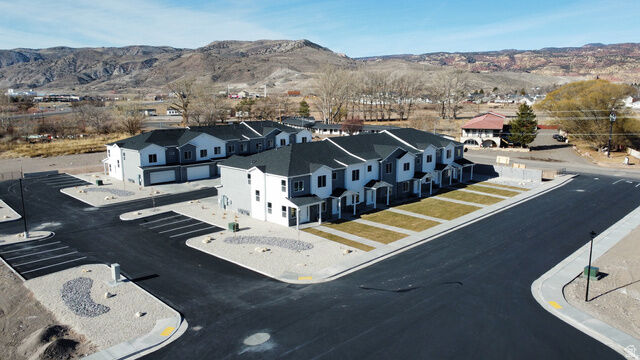 Property Photo: 1198 S Village Ln B1 UT 84701