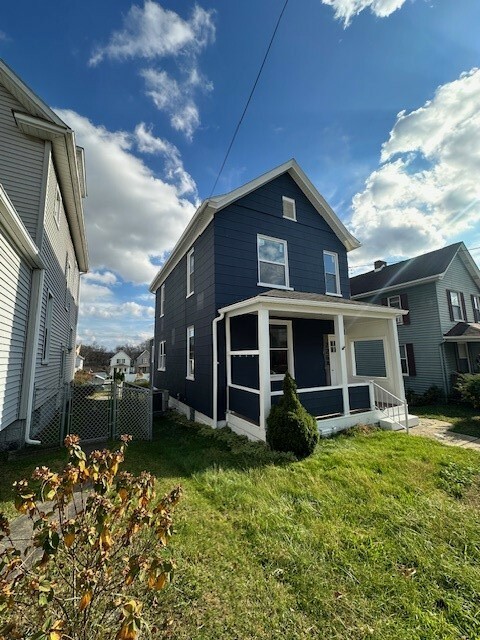 Property Photo:  226 S 4th St  PA 15697 