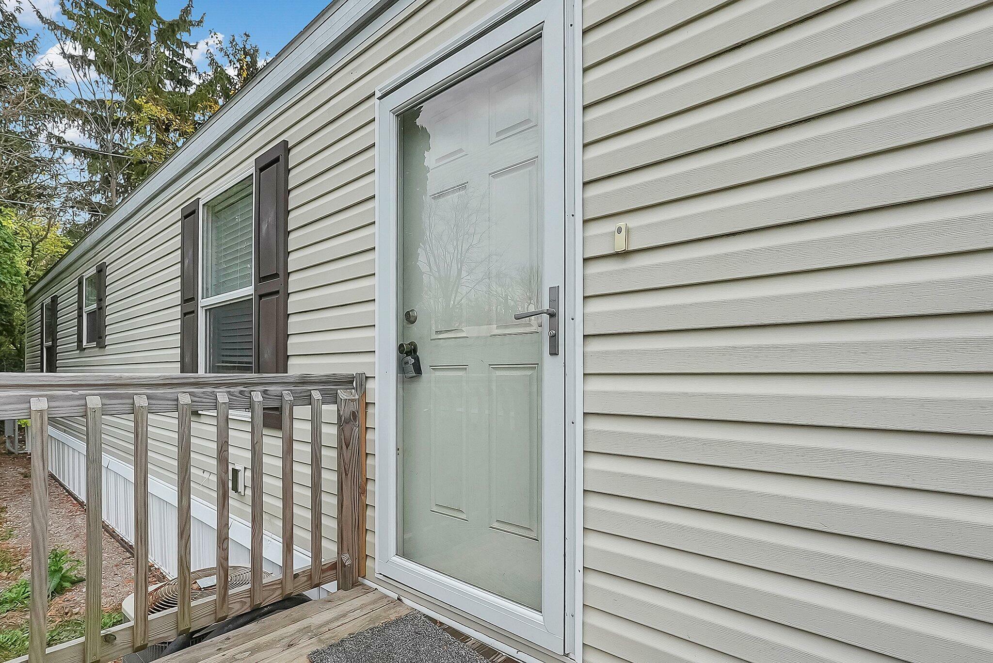 Property Photo:  71 Biddle Boulevard 6  OH 43106 