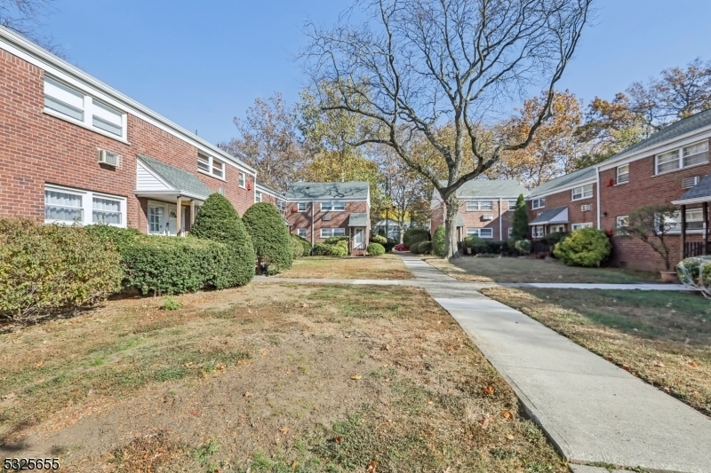 Property Photo:  15 Plaza Rd 32A  NJ 07410 