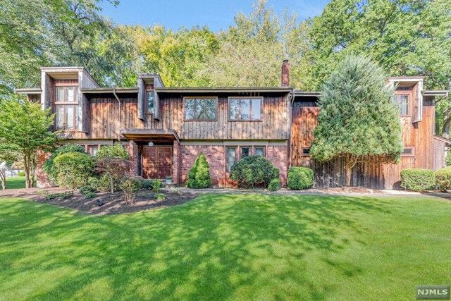 Property Photo:  115 Dyer Court  NJ 07648 
