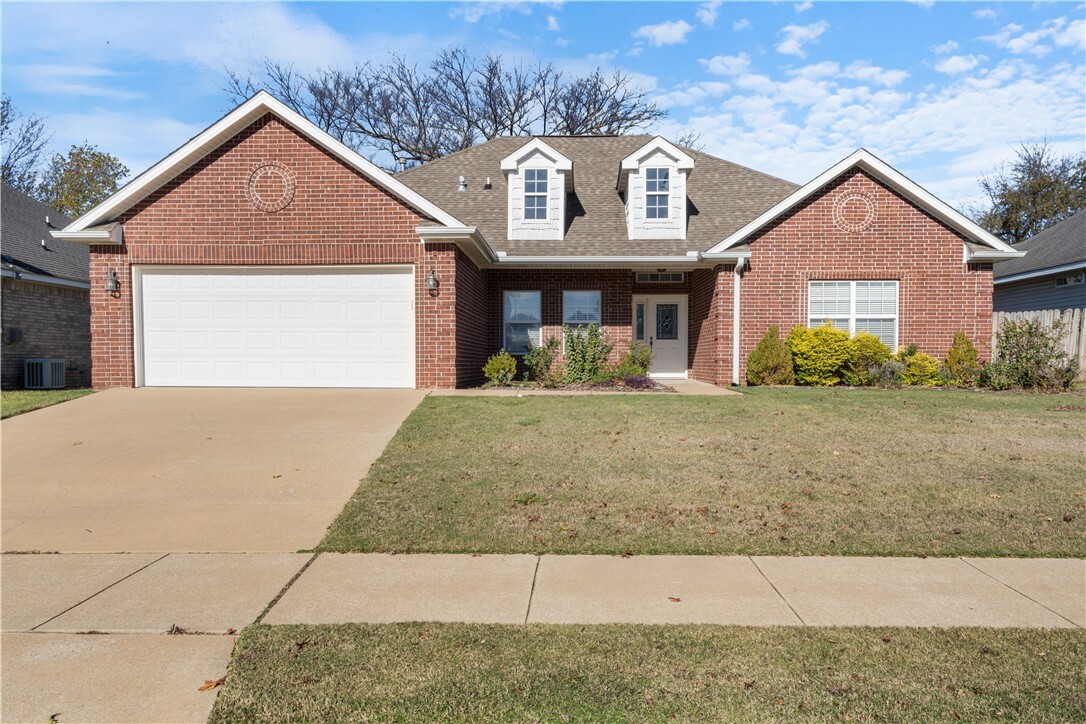Property Photo: 701 Maci AR 72761