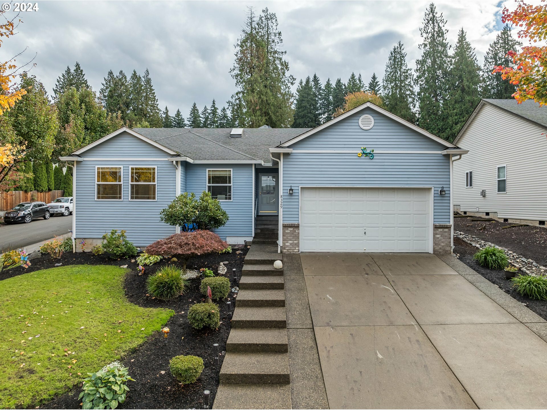 Property Photo:  8329 NE 16th St  WA 98664 