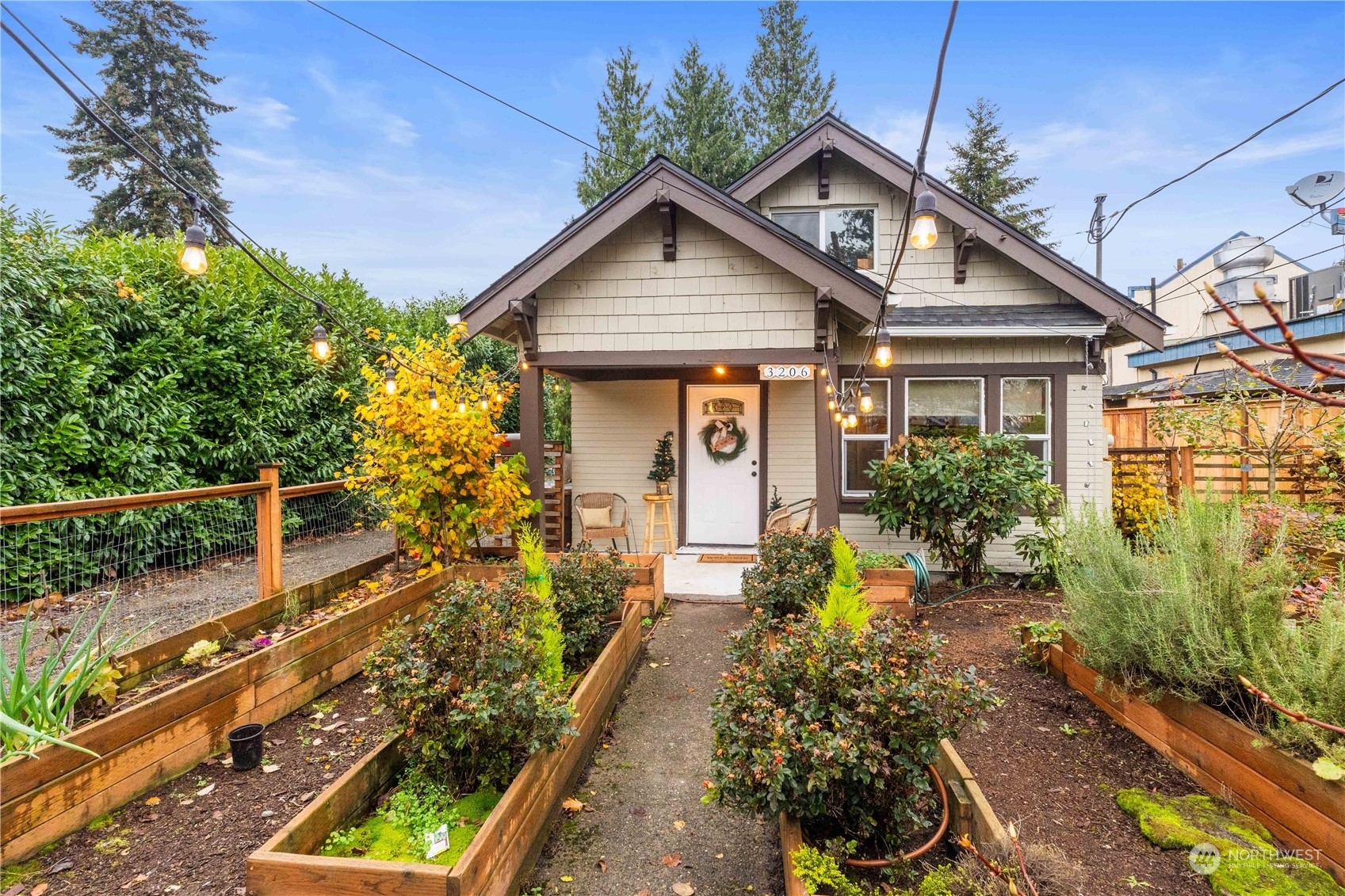 Property Photo:  3206 S Gunnison Street  WA 98406 