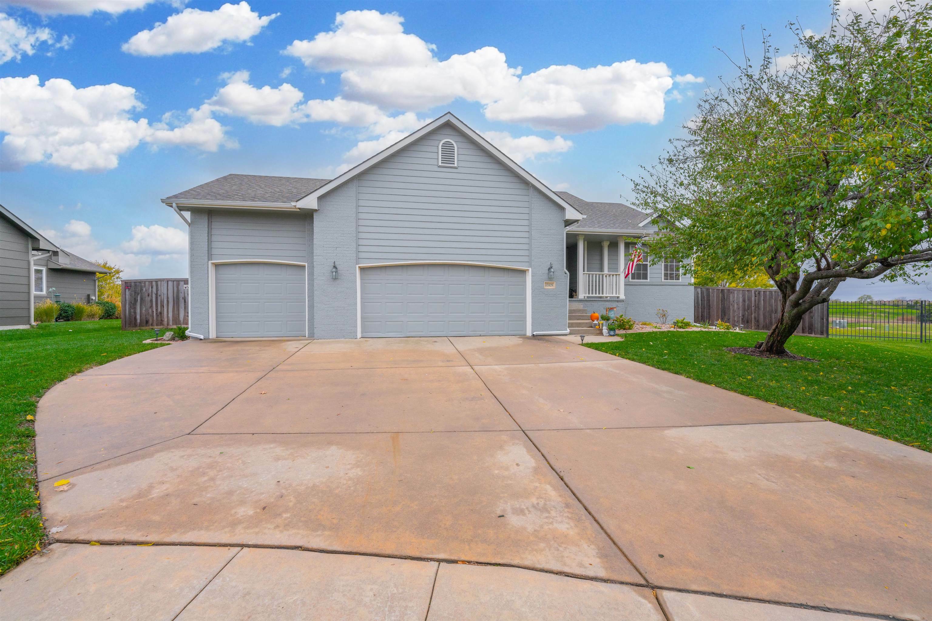 Property Photo:  12129 E Boxthorn Ct  KS 67226 