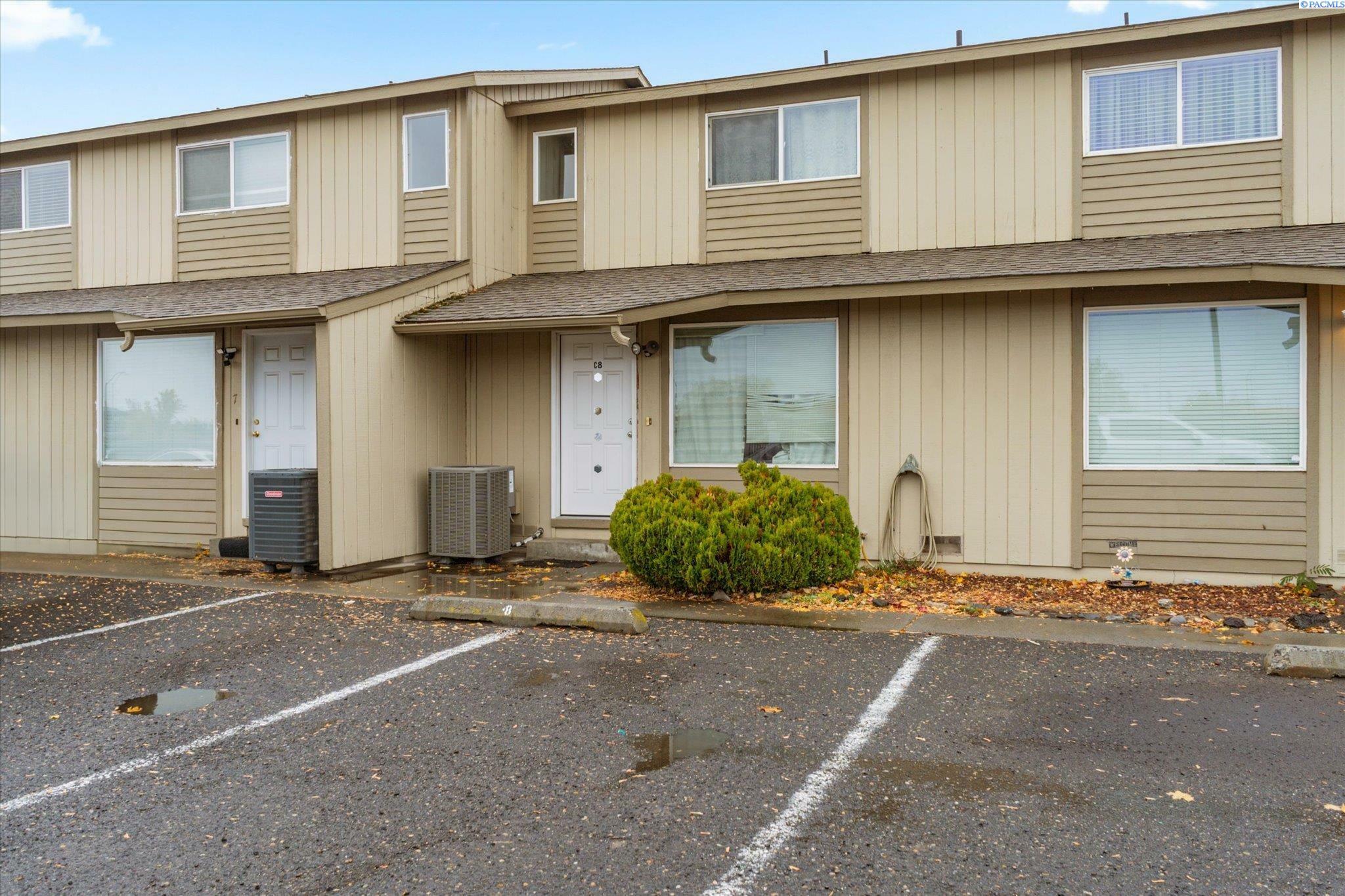 Property Photo:  2313 W Sylvester St C8  WA 99301 