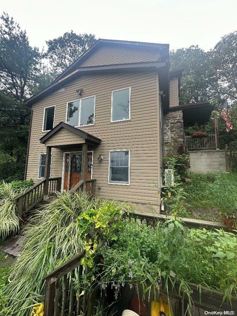 Property Photo:  144 Brook Trail  NY 10925 