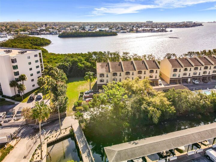 Property Photo:  1710 Lighthouse Terrace S 1  FL 33707 