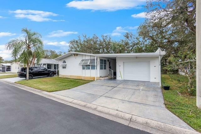 Property Photo:  34124 Estates Lane  FL 33543 