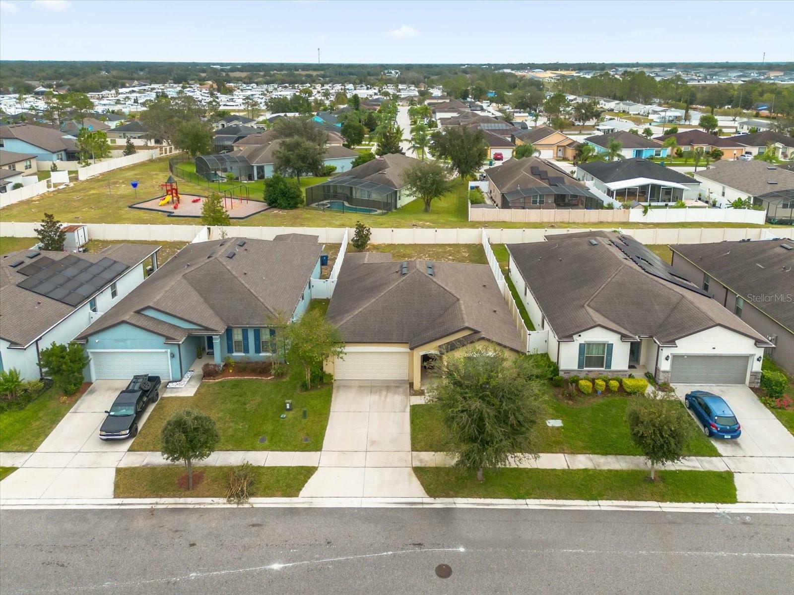 Property Photo:  535 Citrus Isle Boulevard  FL 33837 