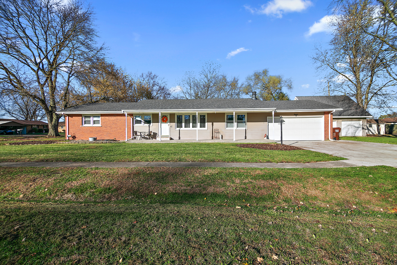 Property Photo:  3865 El Camino Drive  IL 60901 