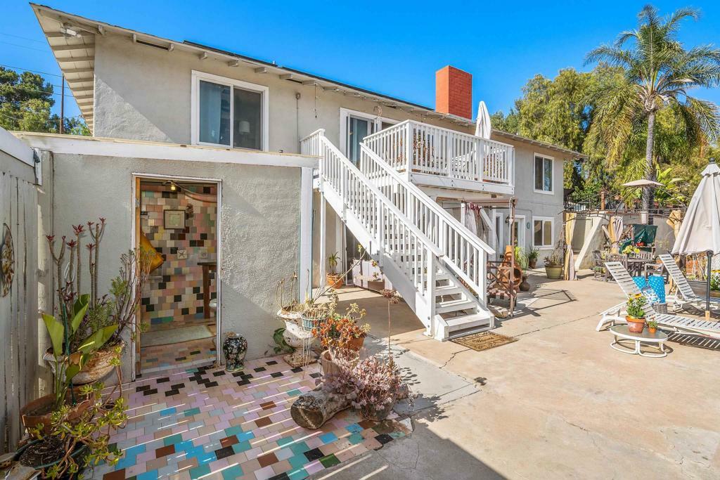 Property Photo:  10413 San Vicente Boulevard  CA 91977 