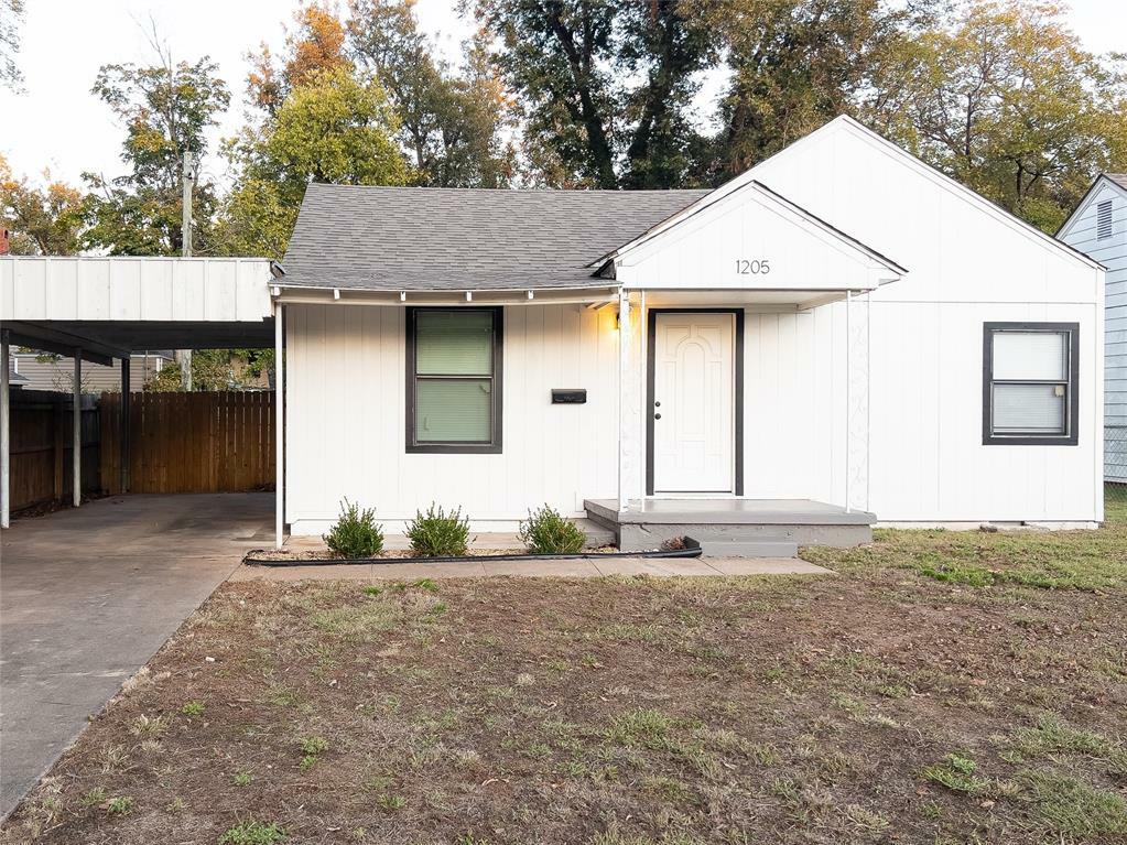 Property Photo:  1205 S 9th Street  OK 73018 