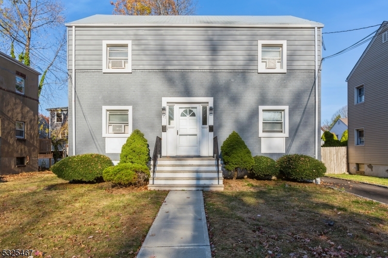 Property Photo:  127 Roosevelt Ave  NJ 07016 