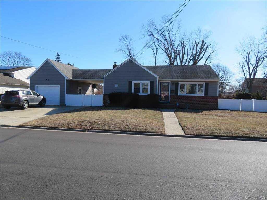 Property Photo:  431 14th Street  NY 11704 