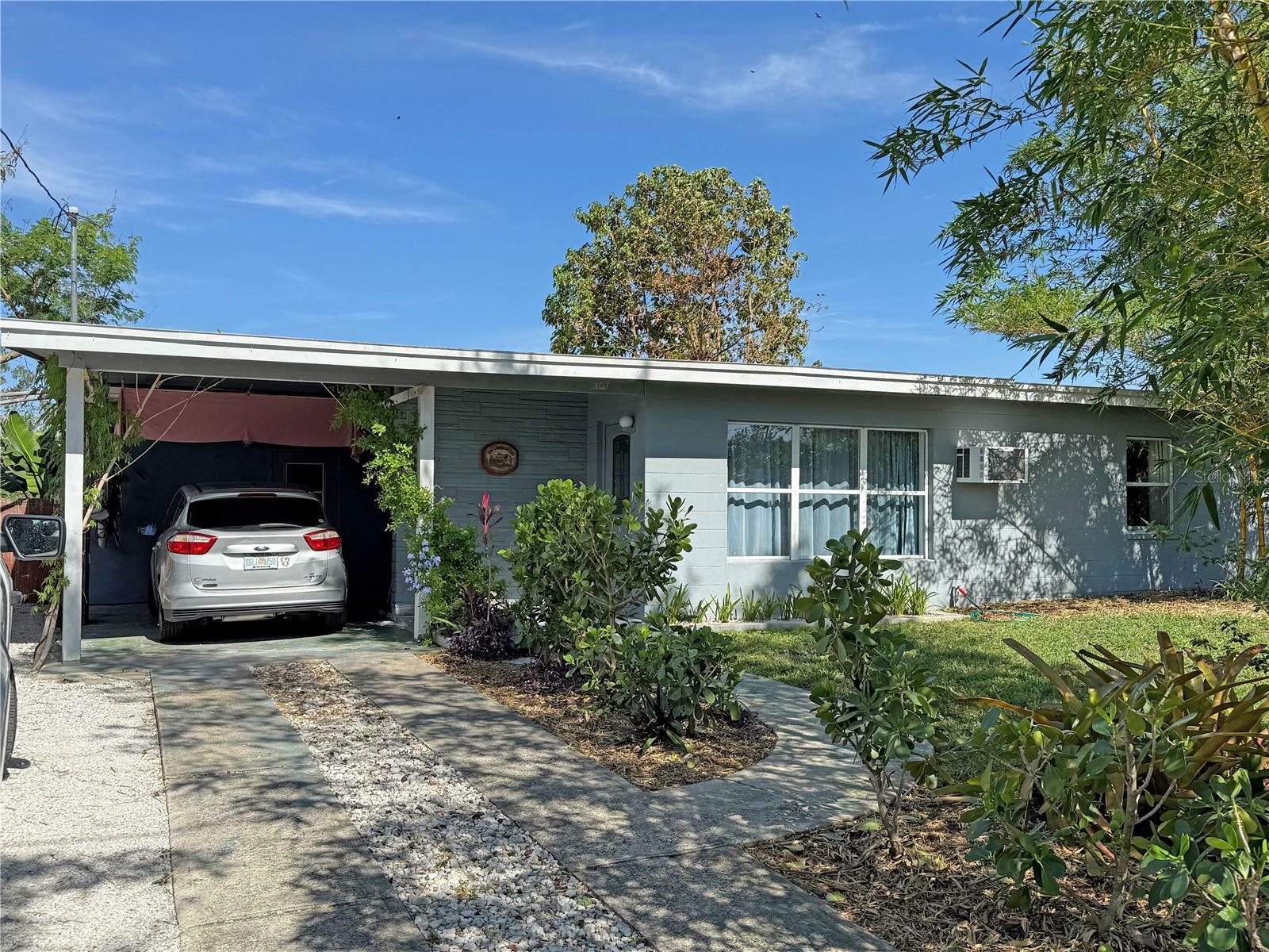 Property Photo:  107 Dunn Drive NE  FL 33952 