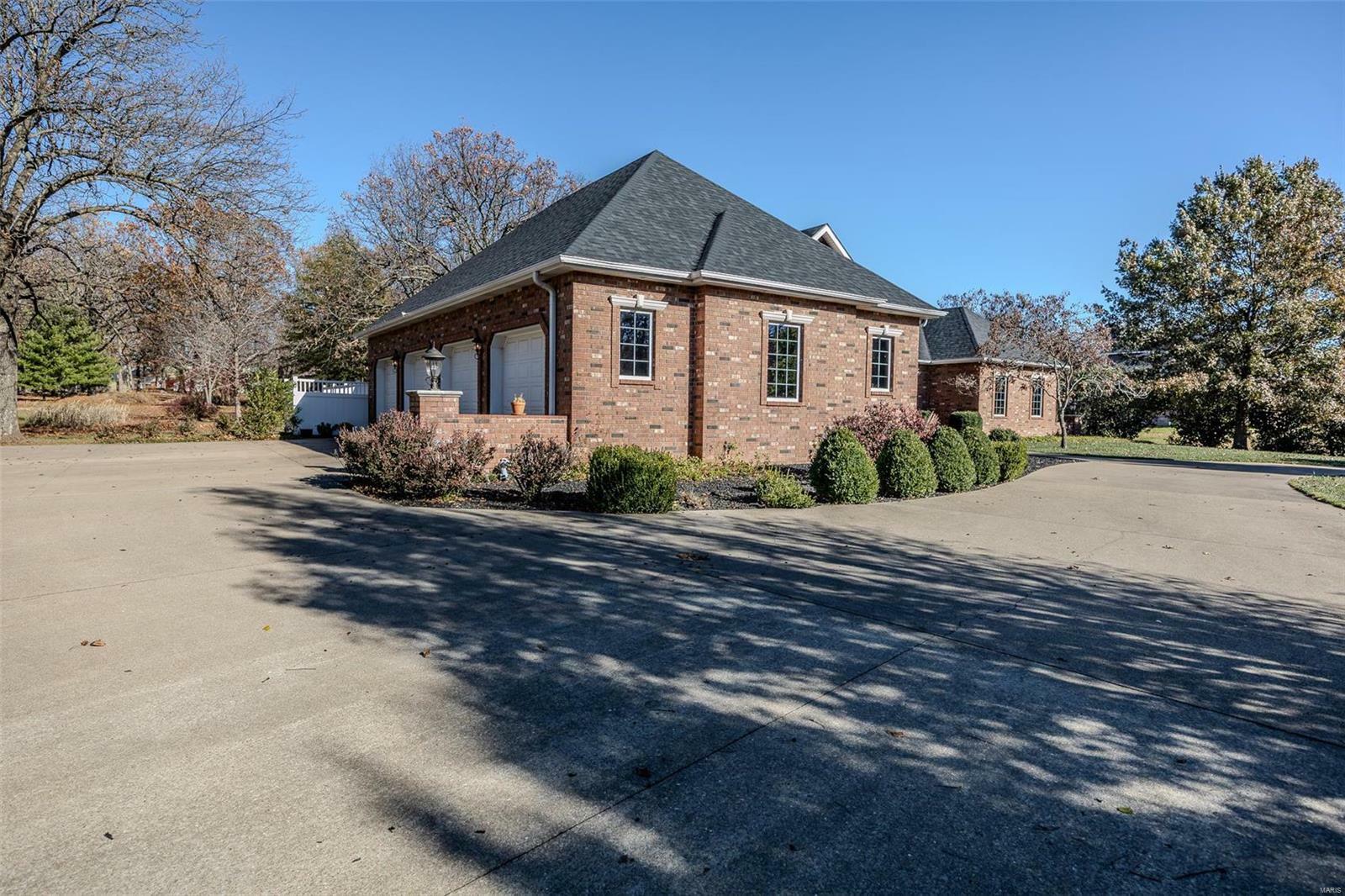 Property Photo:  315 Coach Road  MO 65536 