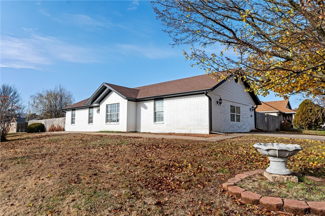 Property Photo:  100 Melody Street  AR 72745 