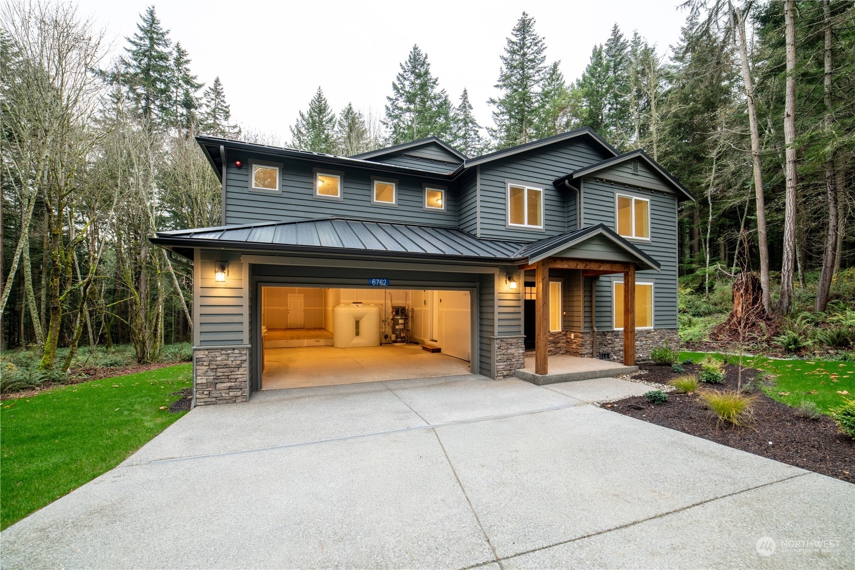 Property Photo:  6762  Lakewood Park Lane  WA 98221 