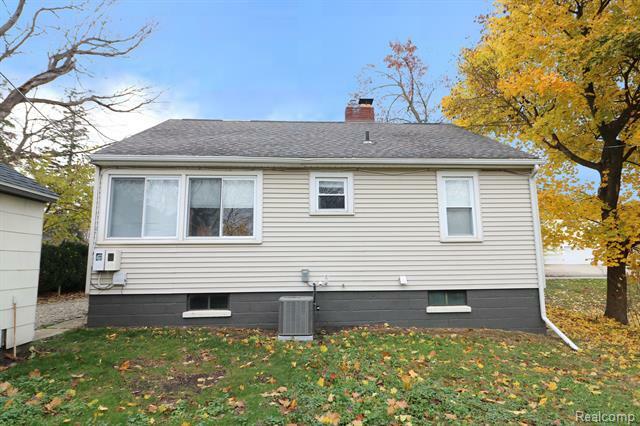 Property Photo:  4226 Banker Street  MI 48461 