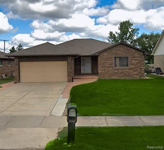 Property Photo: 5423 Gardner Street E MI 48310