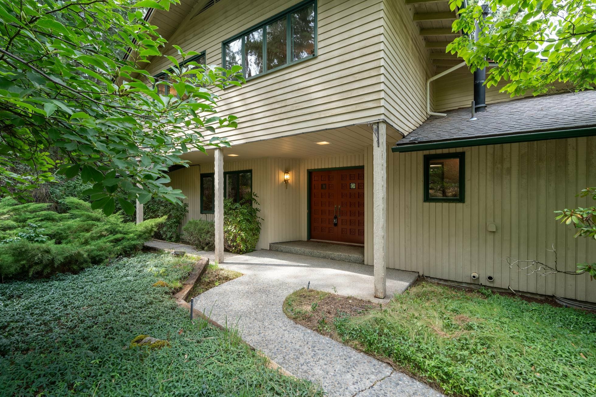 Property Photo:  5208 S Mohawk Dr  WA 99206 