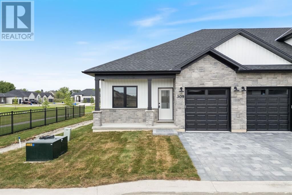 Photo de la propriété:  520 Anise Lane  ON N7S 0G6 