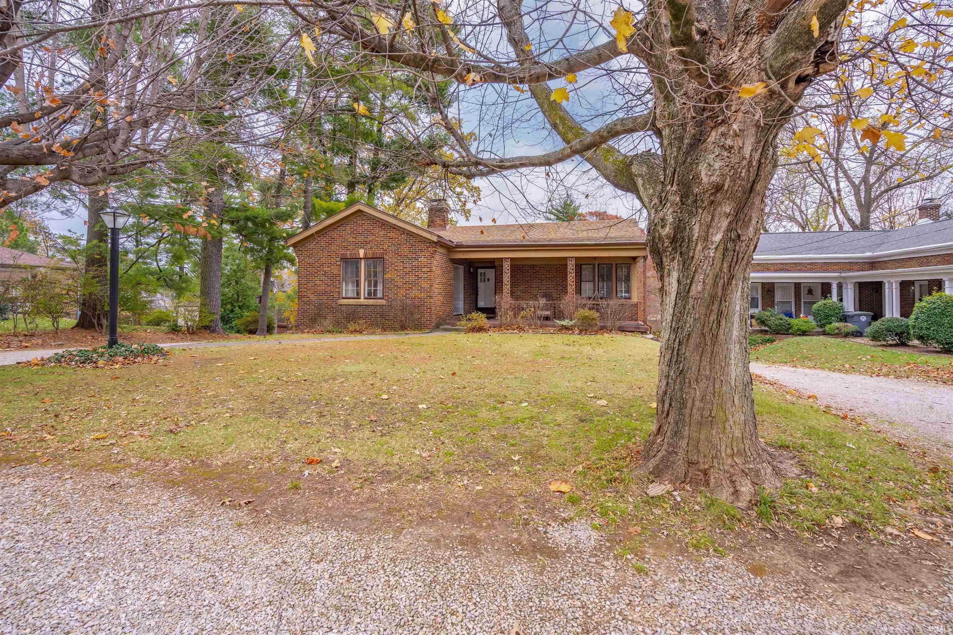 Property Photo:  5121 Stringtown Road  IN 47711 