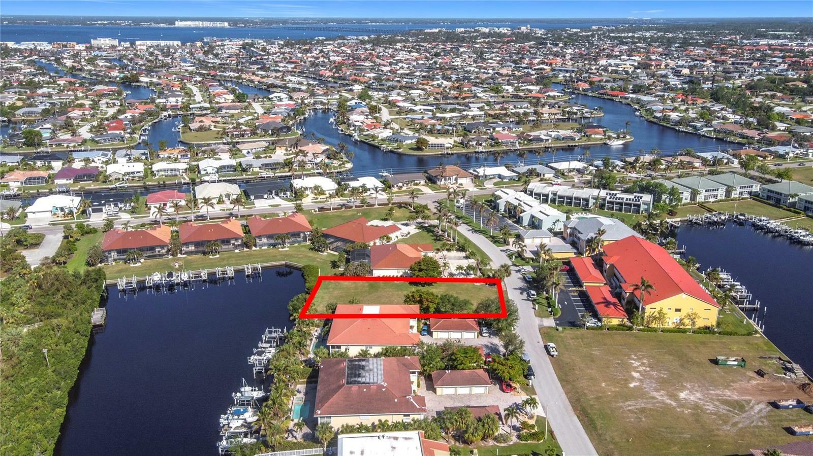 Property Photo:  3227 Purple Martin Drive  FL 33950 