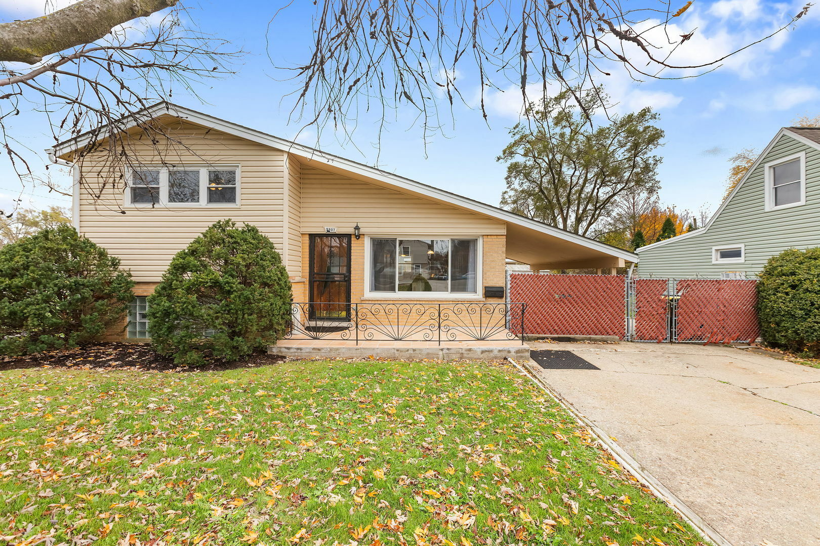 Property Photo:  9907 W Fullerton Avenue  IL 60164 