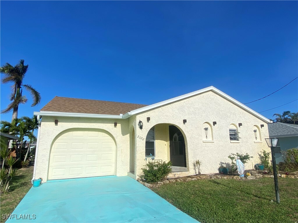 Property Photo:  2692 Clyde Street  FL 33993 