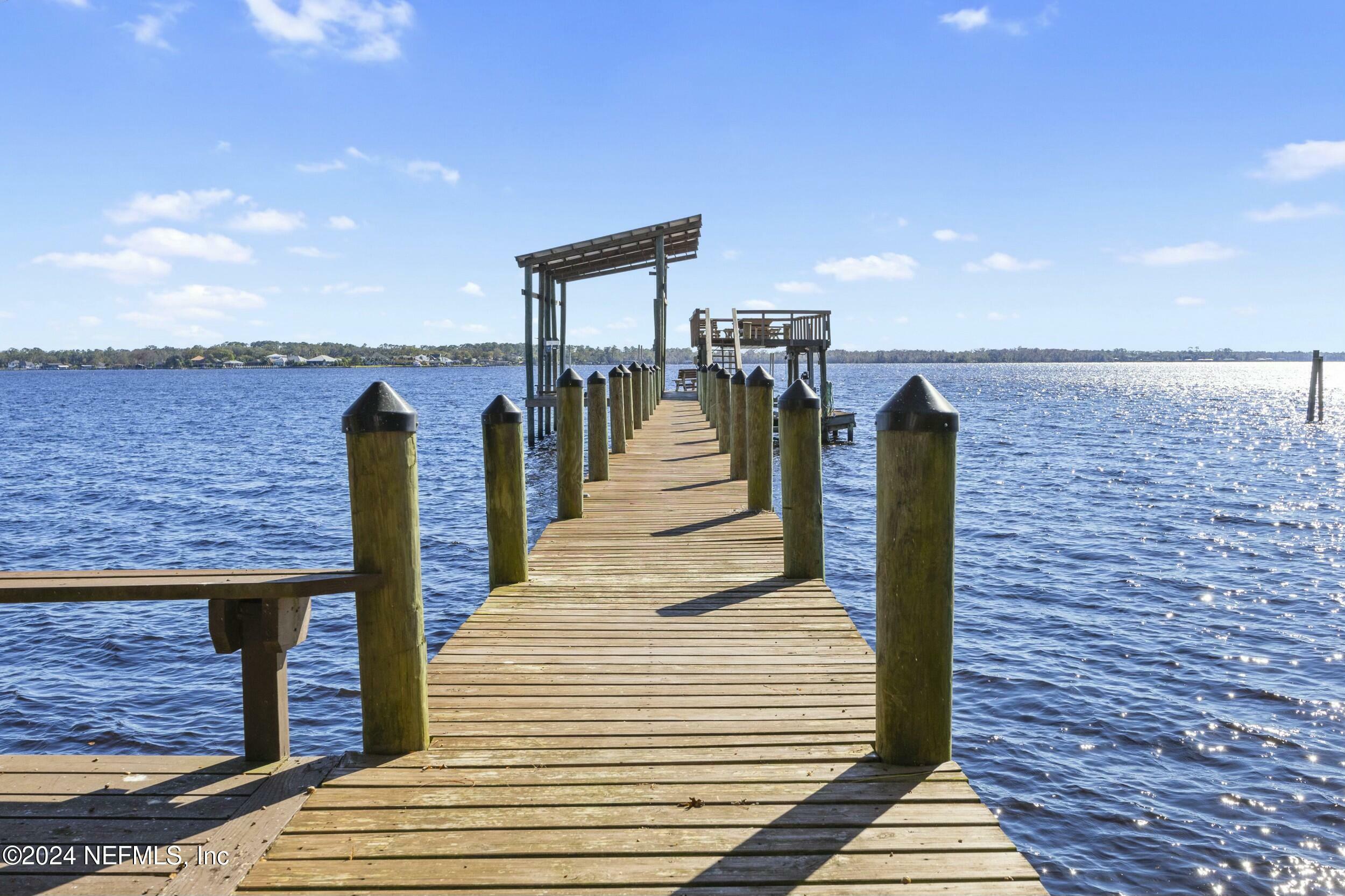 Property Photo: 988 Birdwood Drive FL 32073