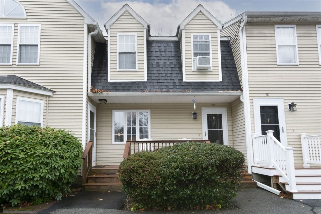 Property Photo:  40 Eagle Dr 40  MA 01516