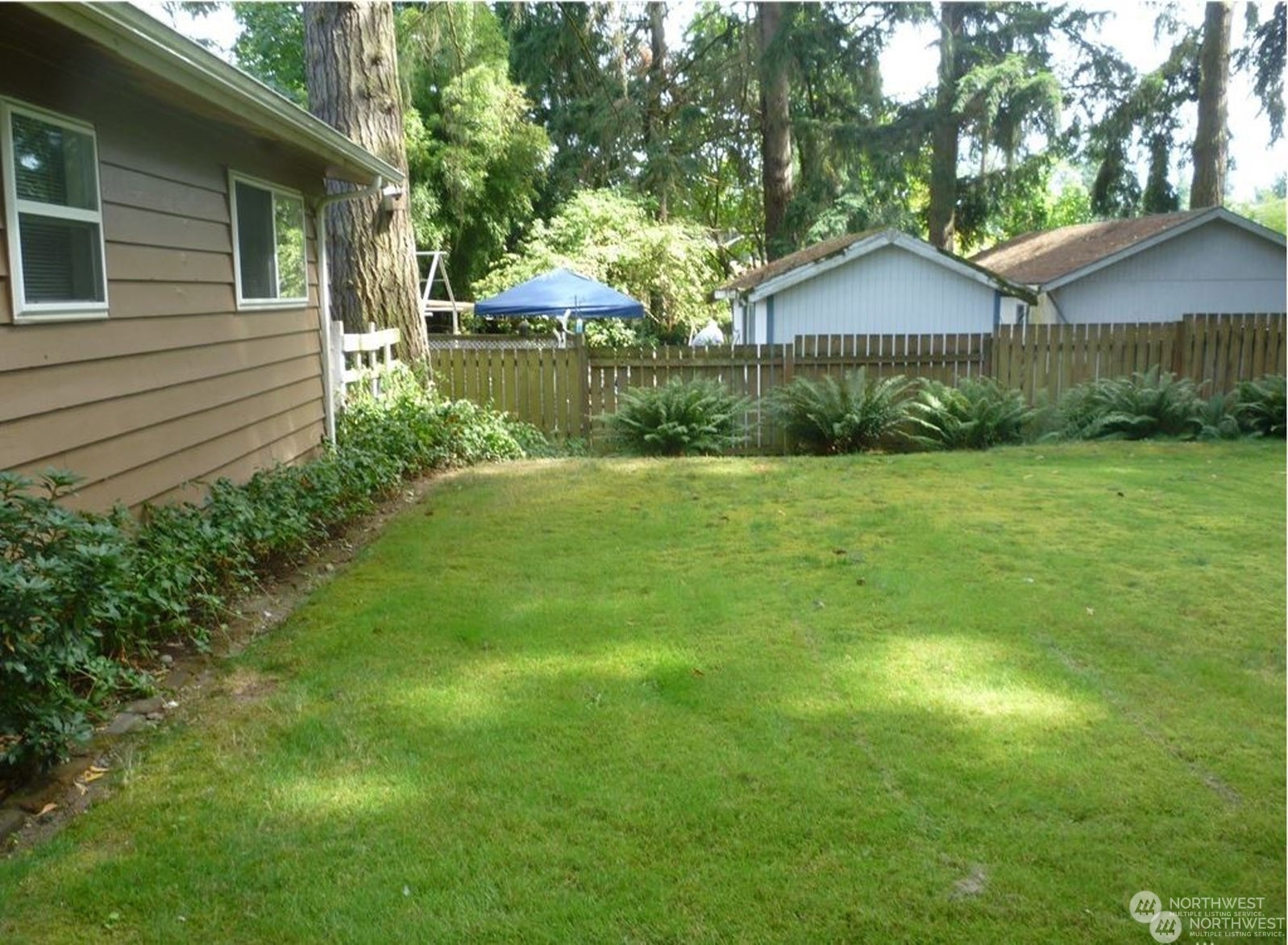 Property Photo:  13515  80th St NE  WA 98052 