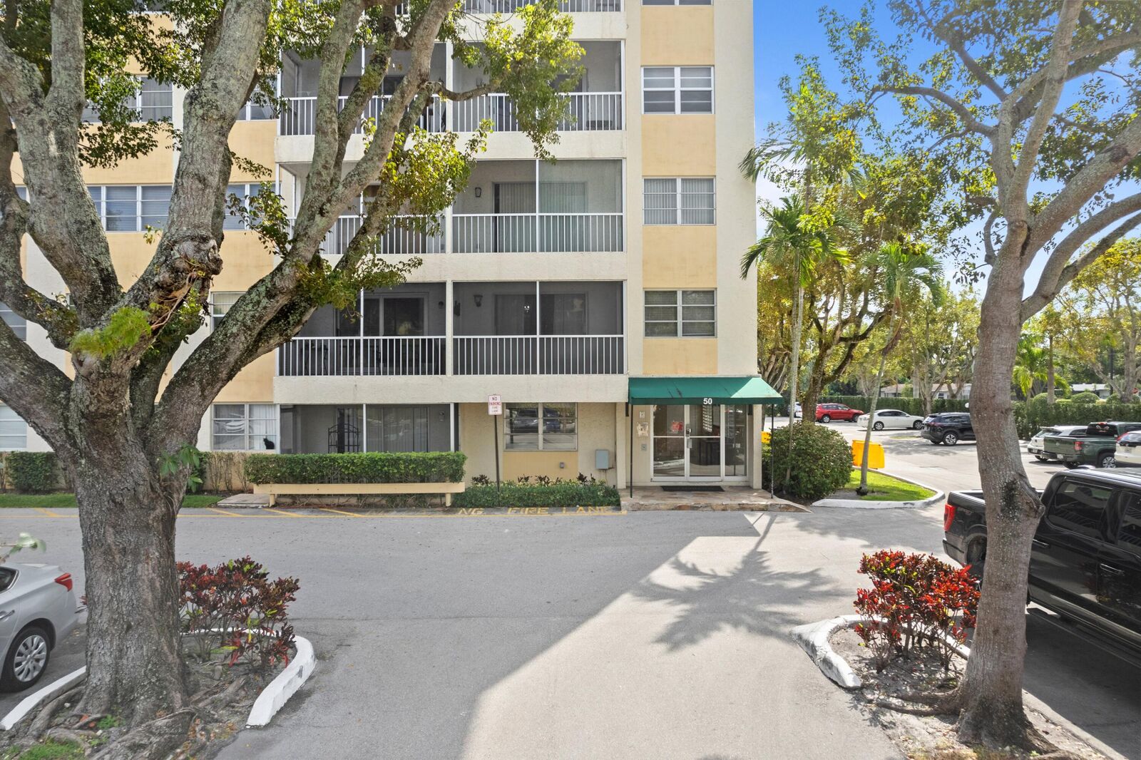 Property Photo: 50 SW 3rd Avenue 509 FL 33432
