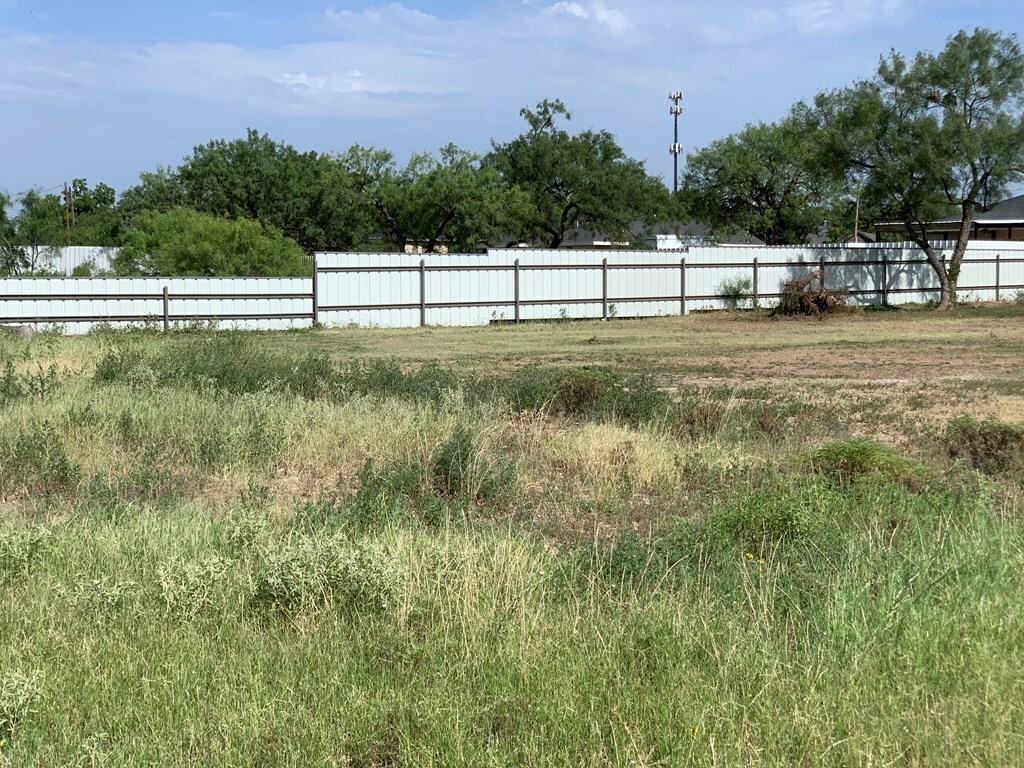 Property Photo:  1838 La Follette St  TX 76905 