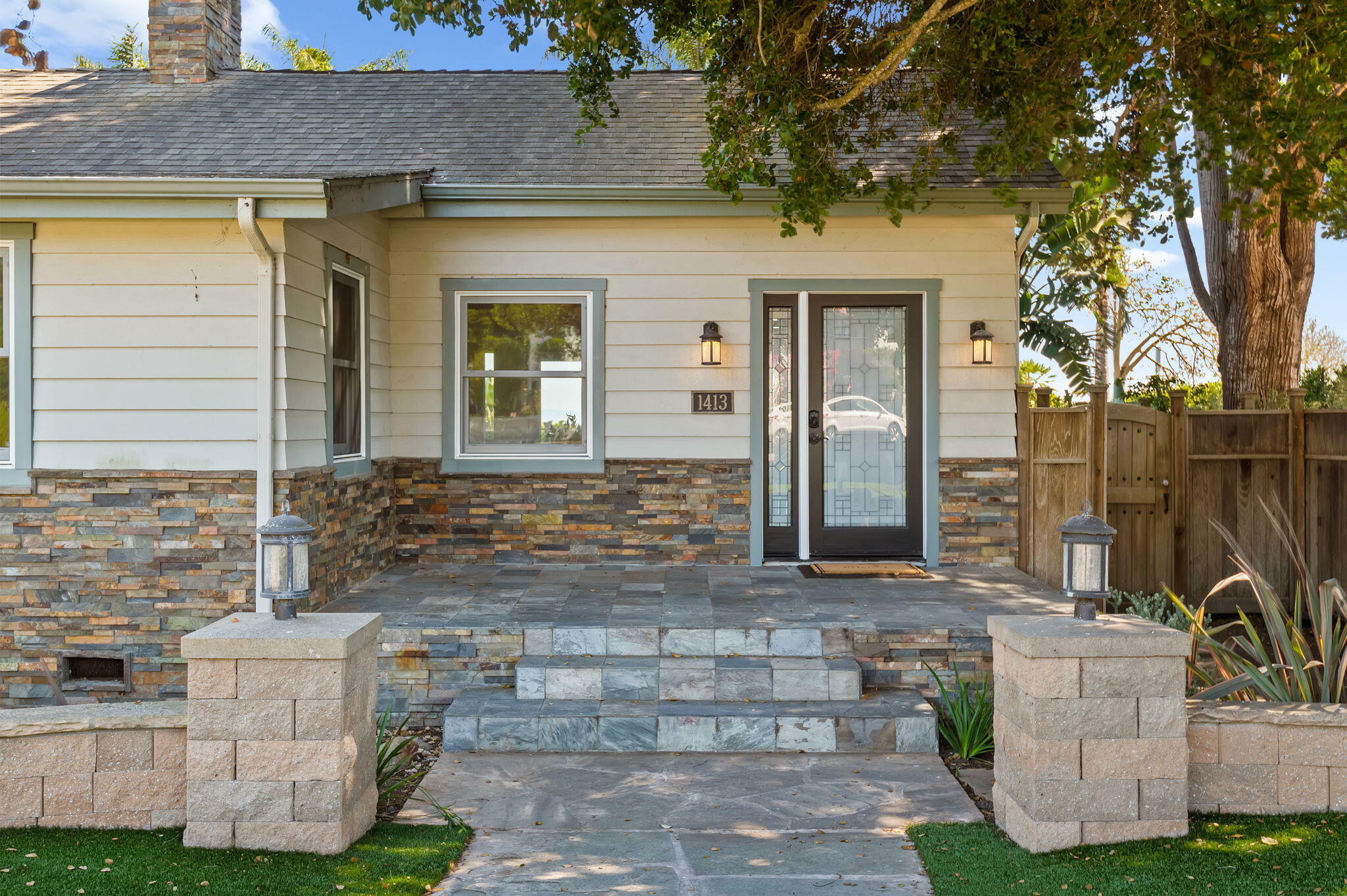 Property Photo:  1413 Shoreline Drive  CA 93109 