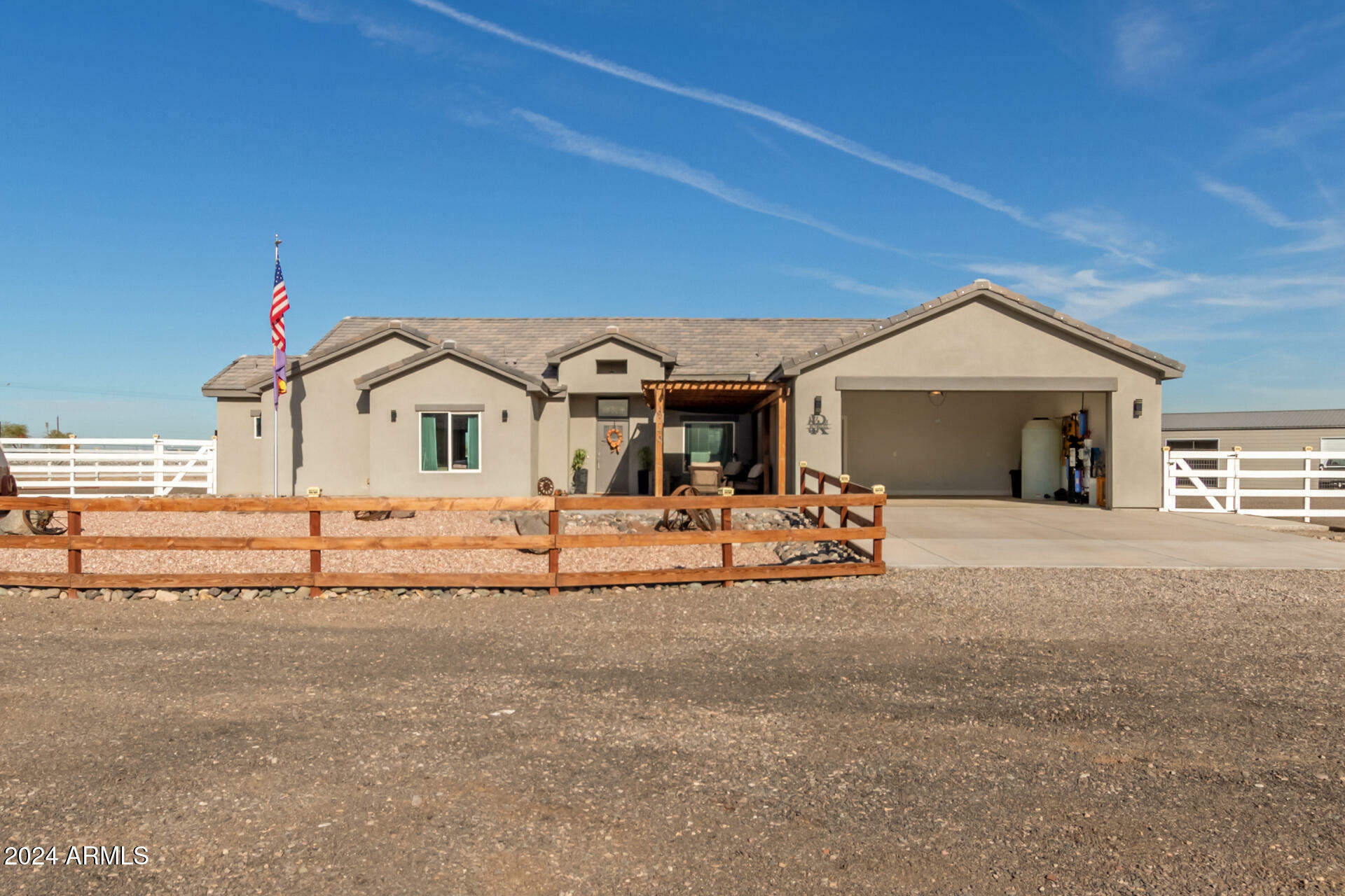 Property Photo:  6240 S Dean Road  AZ 85326 