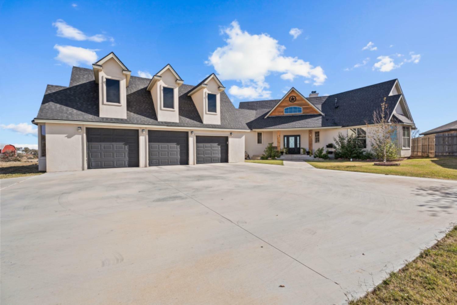 Property Photo:  304 Palomino Drive  TX 79404 